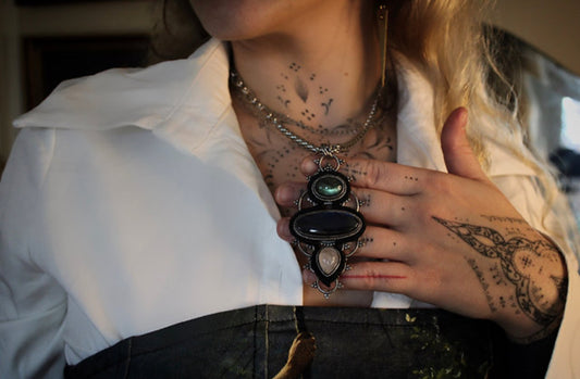 Noces Funèbres 🕯️- Labradorites, Quartz rose