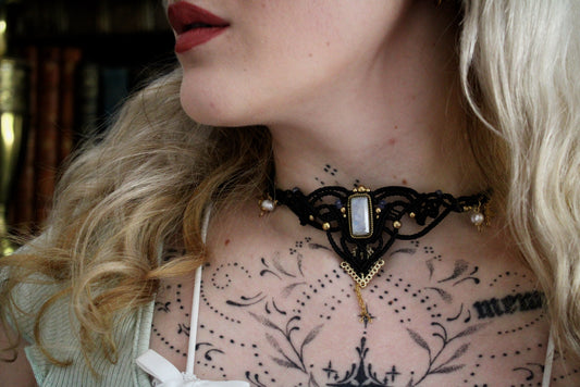 Les Joyaux de la Couronne 👑 🌹 - Labradorite blanche