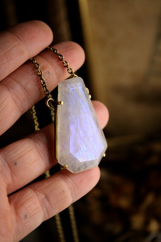 L’élue - Labradorite blanche